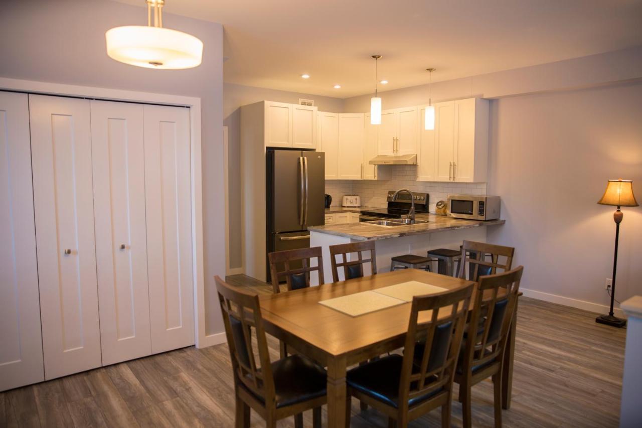 Downtown Whitehorse 4 Bedrooms Deluxe Condo Exterior photo