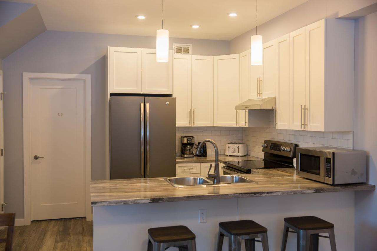 Downtown Whitehorse 4 Bedrooms Deluxe Condo Exterior photo